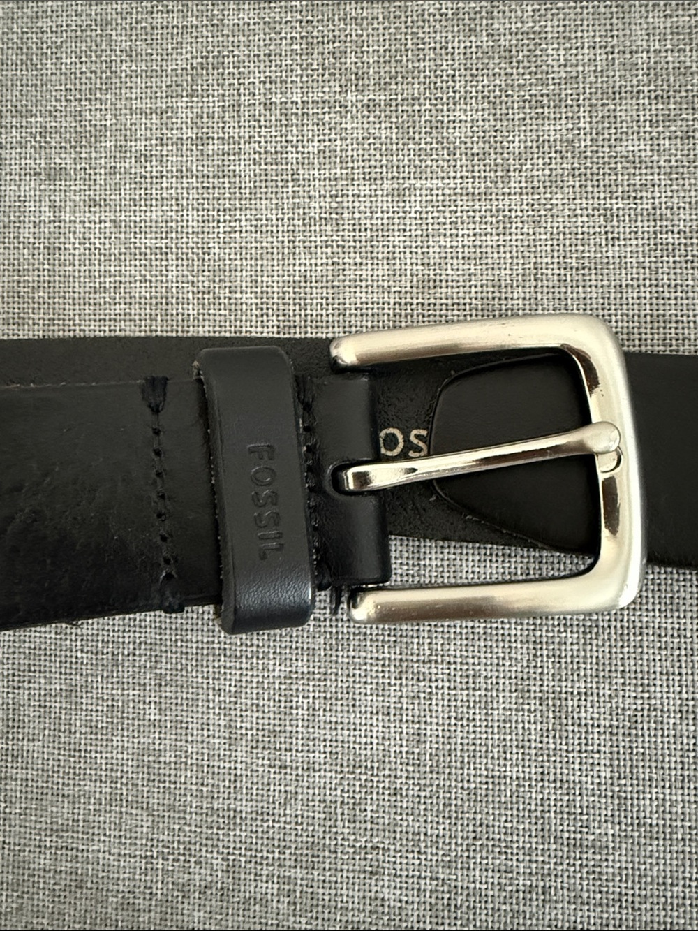 Fossil Black Leather Men's Belt with Silver-Tone Buckle